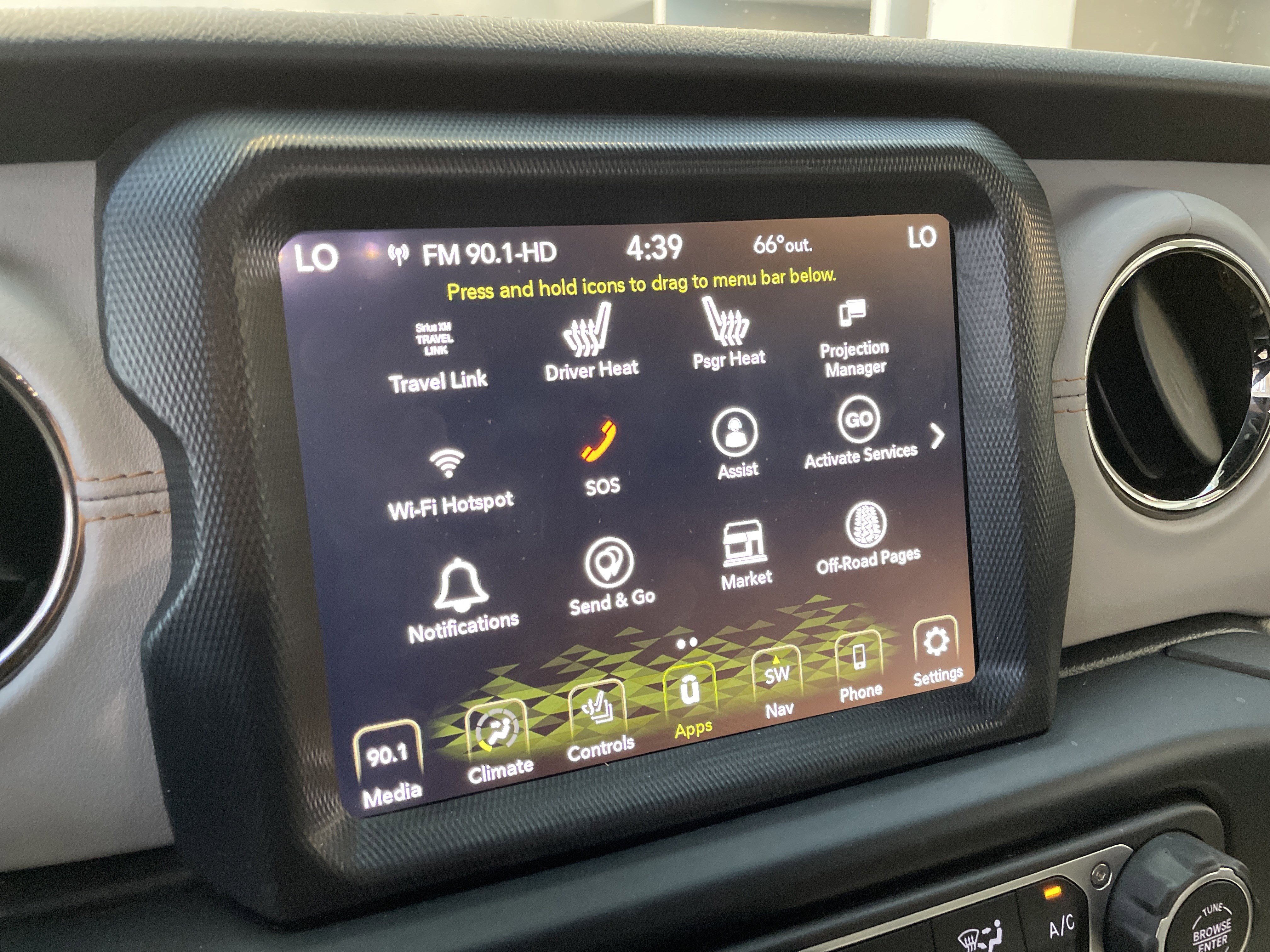 Used 2023 Jeep Gladiator Overland AWD/4WD image 25