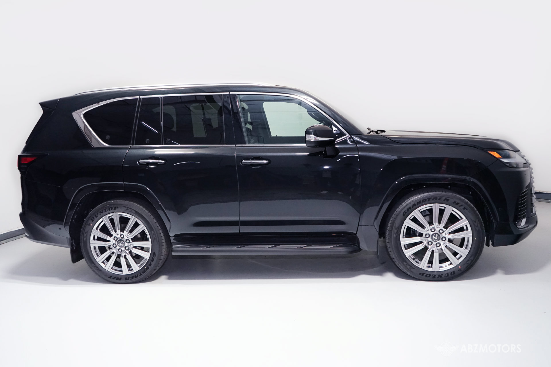 Used 2026 Lexus LX 700h Ultra Luxury AWD/4WD image 3