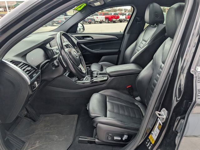 Used 2021 BMW X4 xDrive30i w/ Premium Package image 2