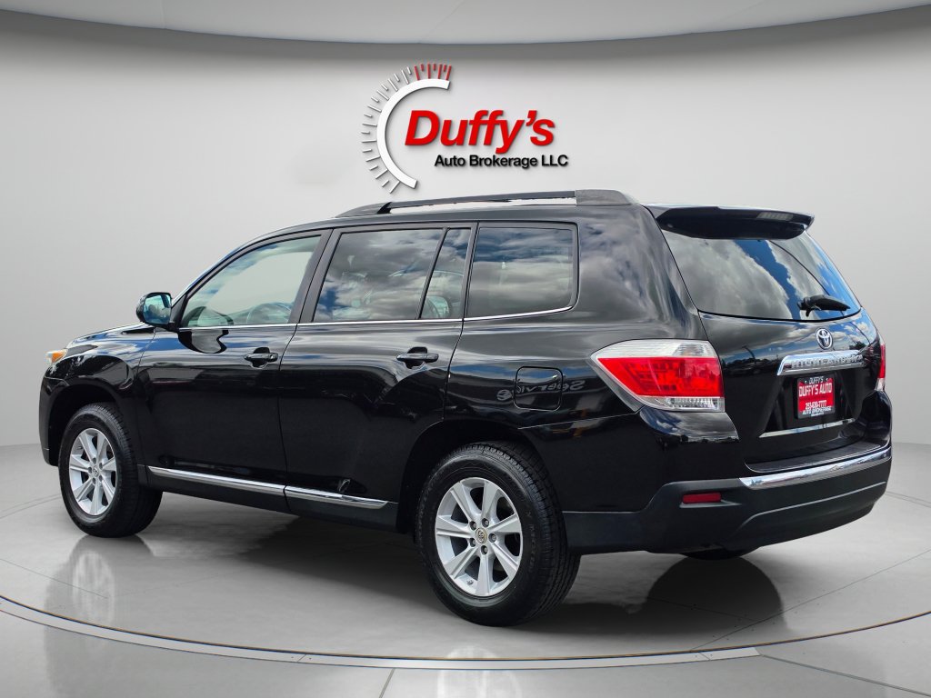 Used 2011 Toyota Highlander SE w/ Tow Pkg FWD image 16