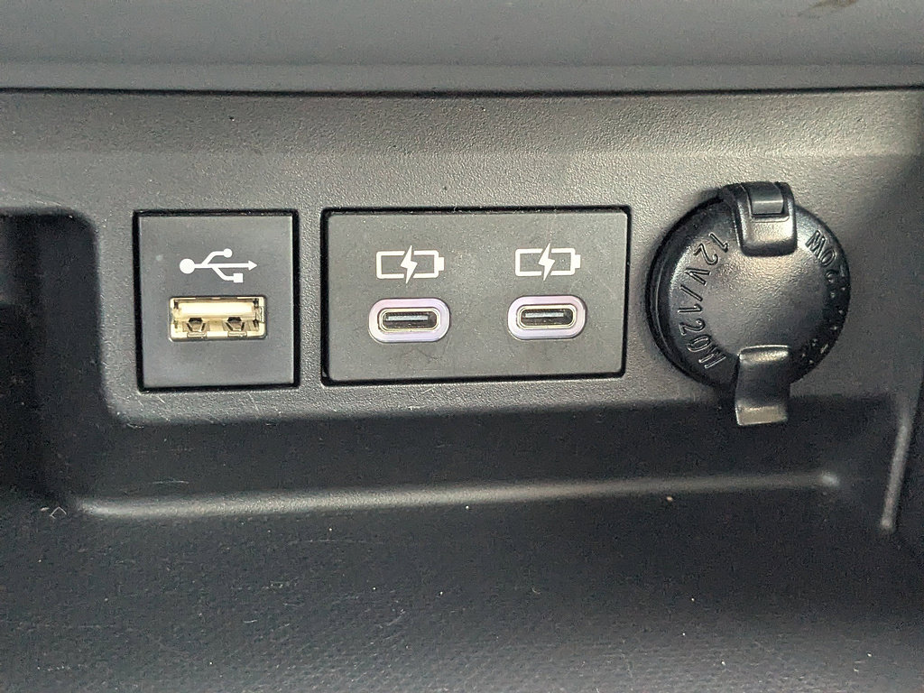 Used 2023 Toyota Highlander XLE FWD image 36