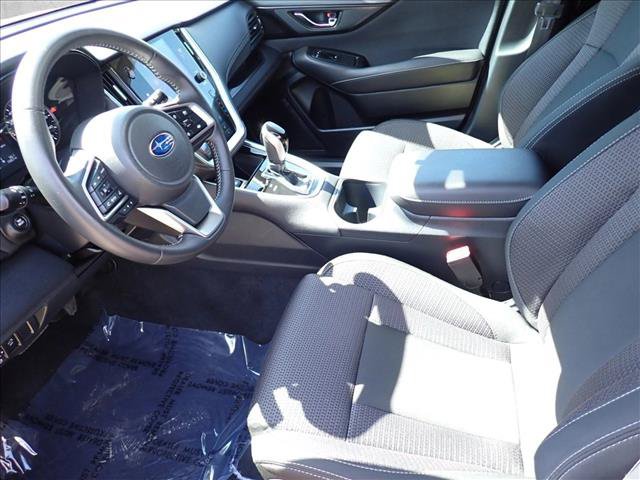 Used 2025 Subaru Outback Premium AWD/4WD image 12