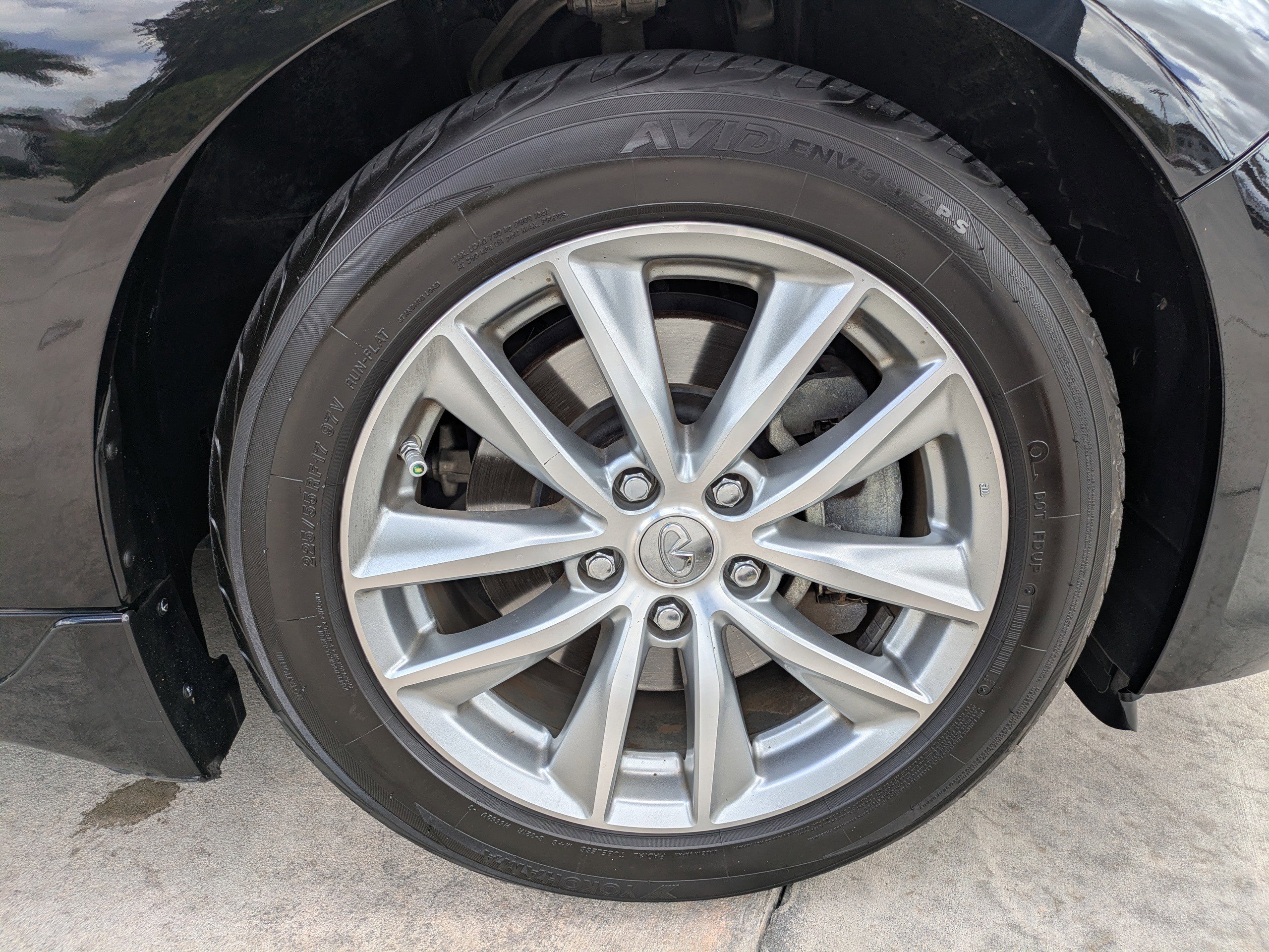 Used 2017 INFINITI Q50 3.0t Premium w/ 3.0T Premium Plus Package image 9