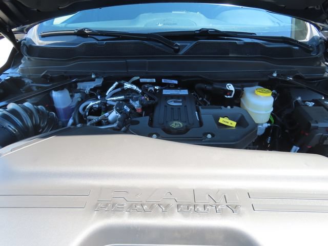 New 2026 RAM 3500 Big Horn AWD/4WD image 13