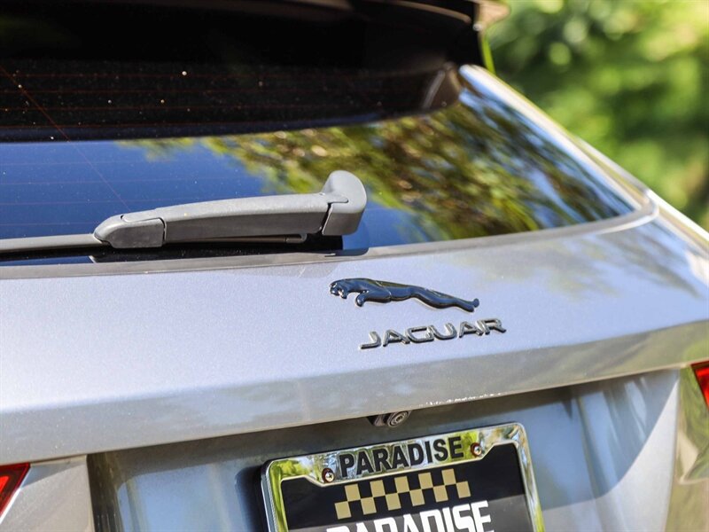 Used 2020 Jaguar F-PACE SVR AWD/4WD image 16