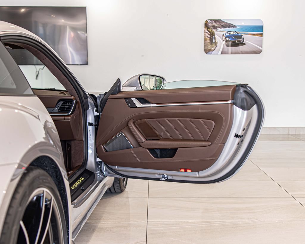 Used 2025 Porsche 911 Turbo S AWD/4WD image 35