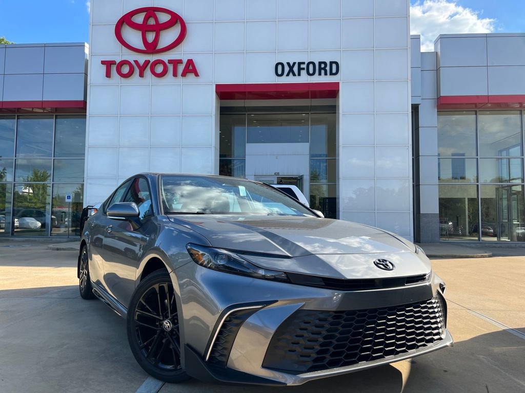 New 2026 Toyota Camry SE w/ Convenience Package