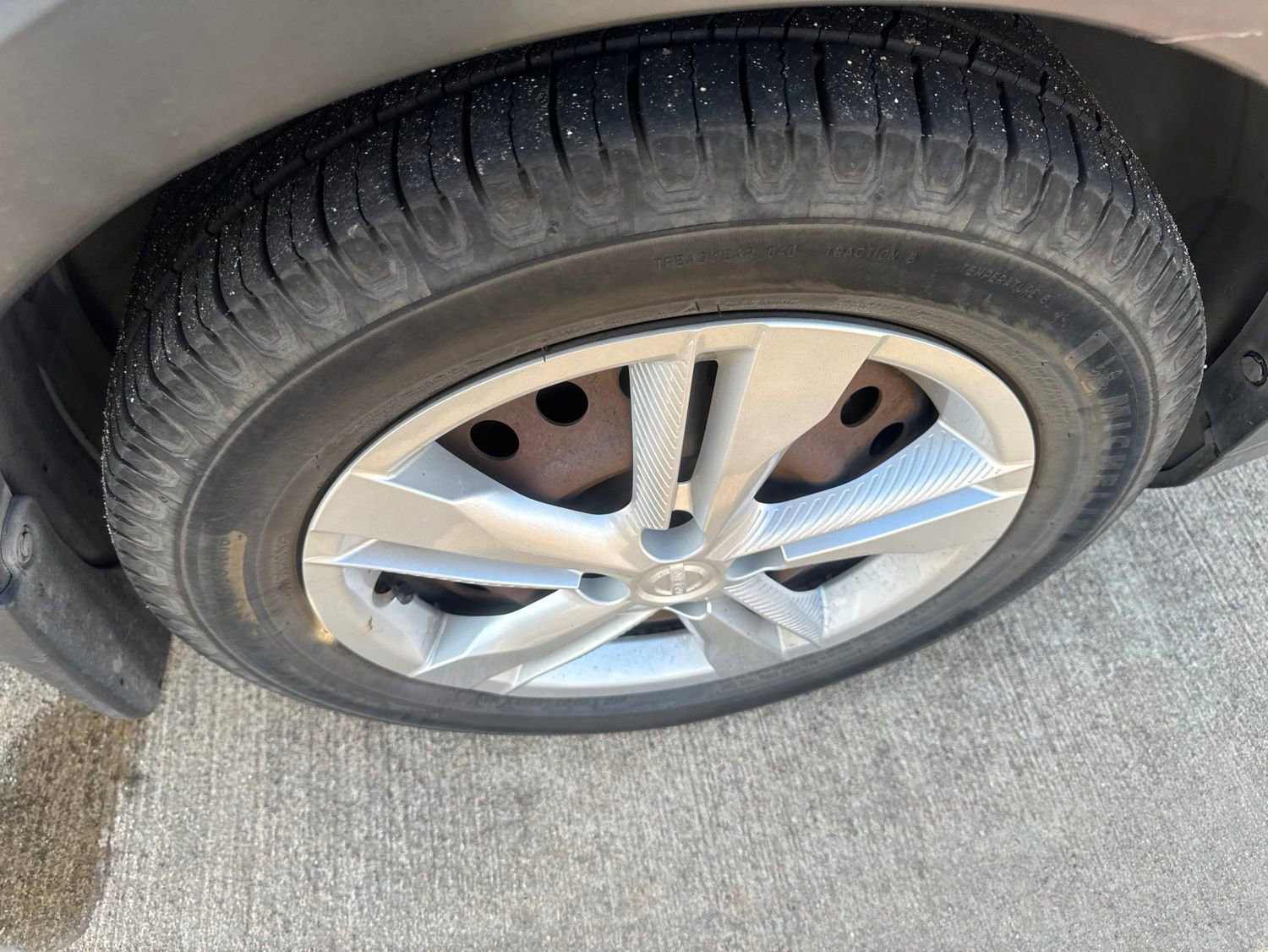 Used 2020 Nissan Kicks S FWD image 15