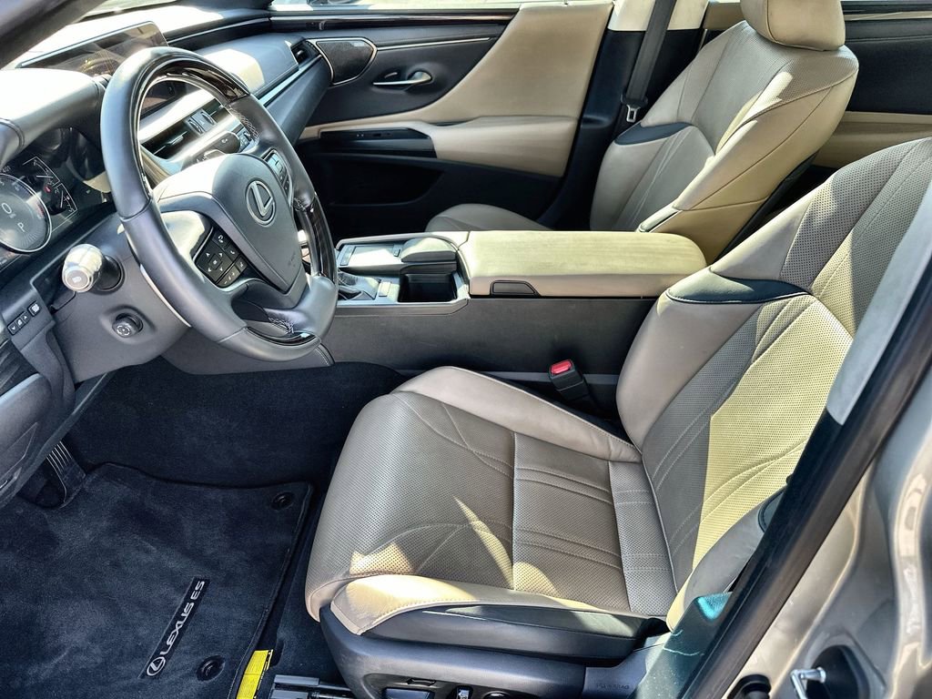 Used 2020 Lexus ES 350 Luxury w/ Accessory Package 2 image 24