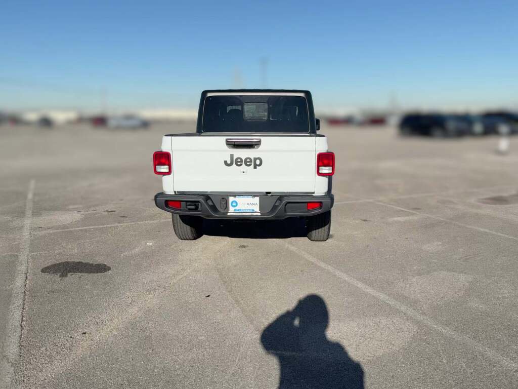 New 2026 Jeep Gladiator Sport image 10