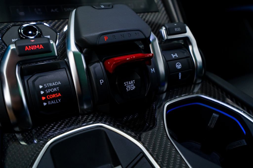 Used 2023 Lamborghini Urus Performante image 57