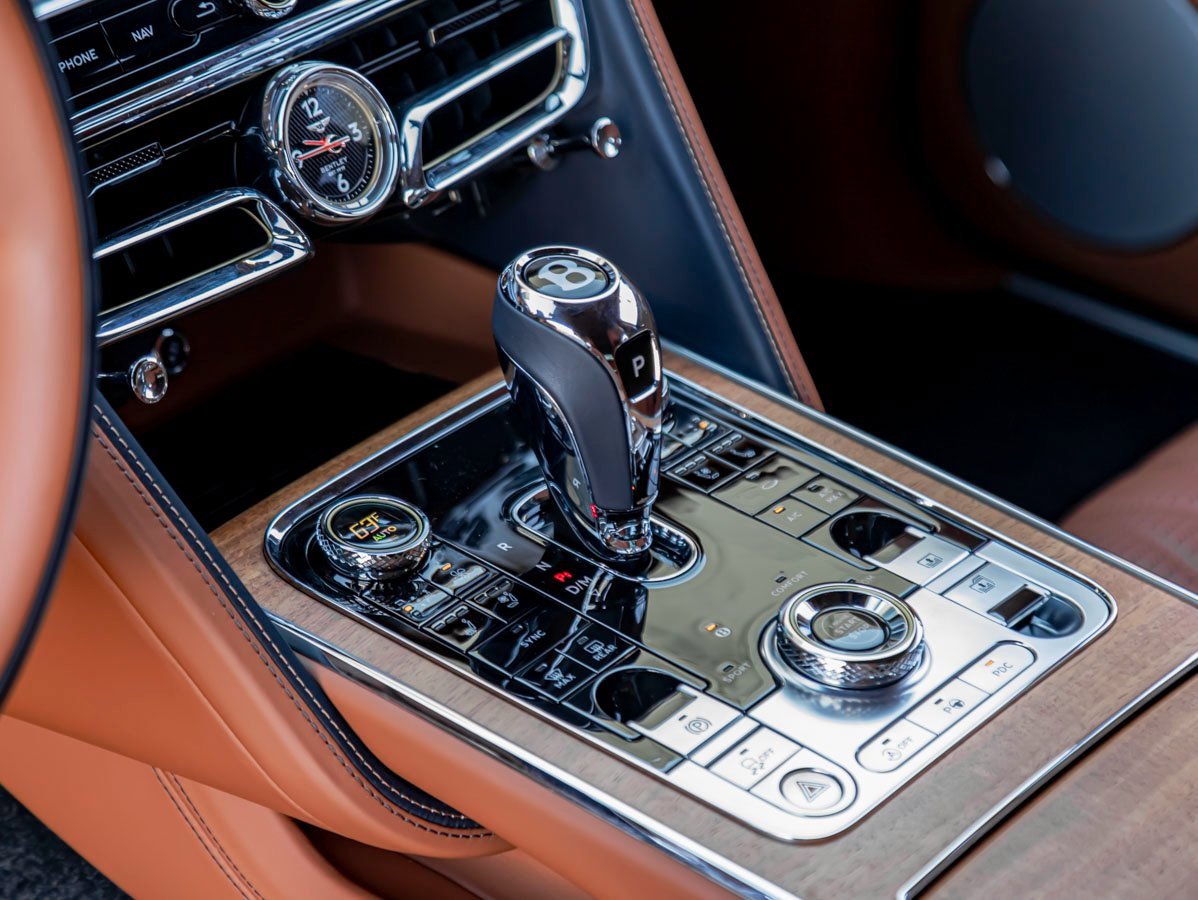 Certified 2023 Bentley Flying Spur V8 image 22