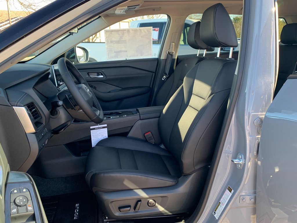 New 2026 Nissan Rogue SV image 22