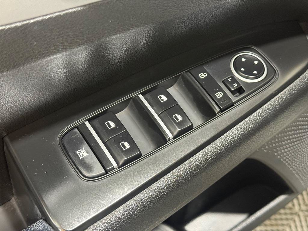 Used 2023 Kia Forte LXS w/ LXS Technology Package FWD image 33