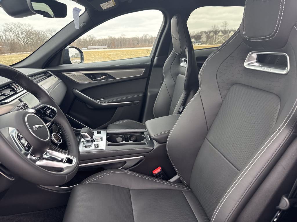 Certified 2026 Jaguar F-PACE R-Dynamic S AWD/4WD image 12