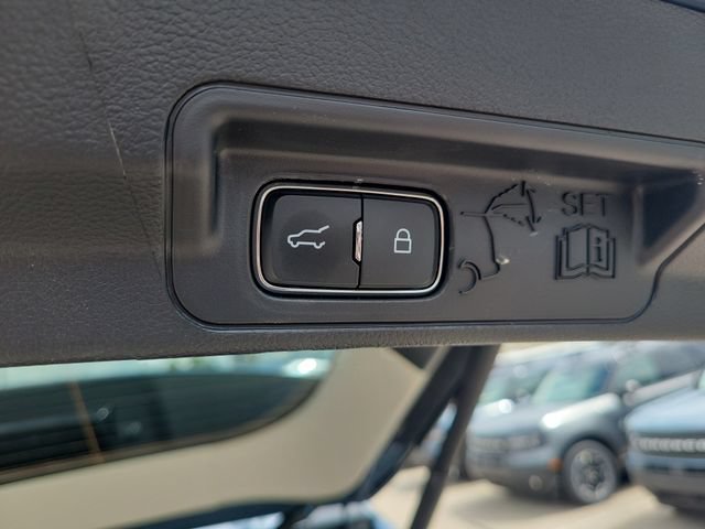 New 2026 Ford Explorer Active w/ Active Comfort Package AWD/4WD image 8