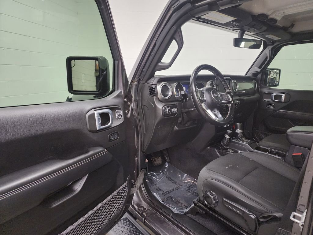 Used 2021 Jeep Wrangler Unlimited Sahara w/ Uconnect 4C Nav & Sound Group AWD/4WD image 11