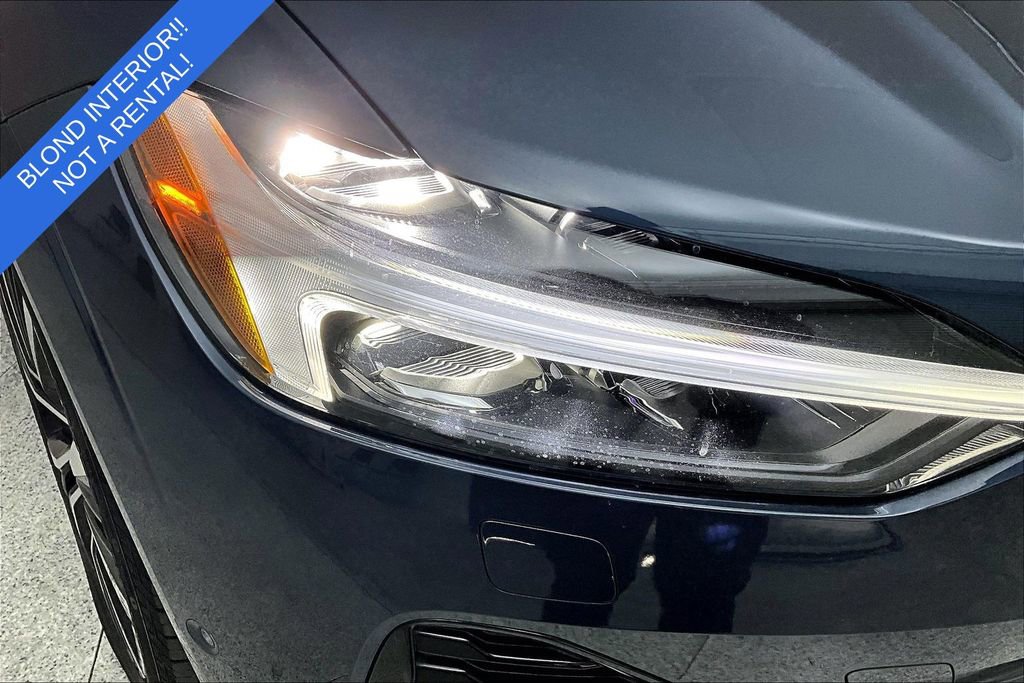 Certified 2024 Volvo XC60 B5 Plus w/ Protection Package Premier image 38