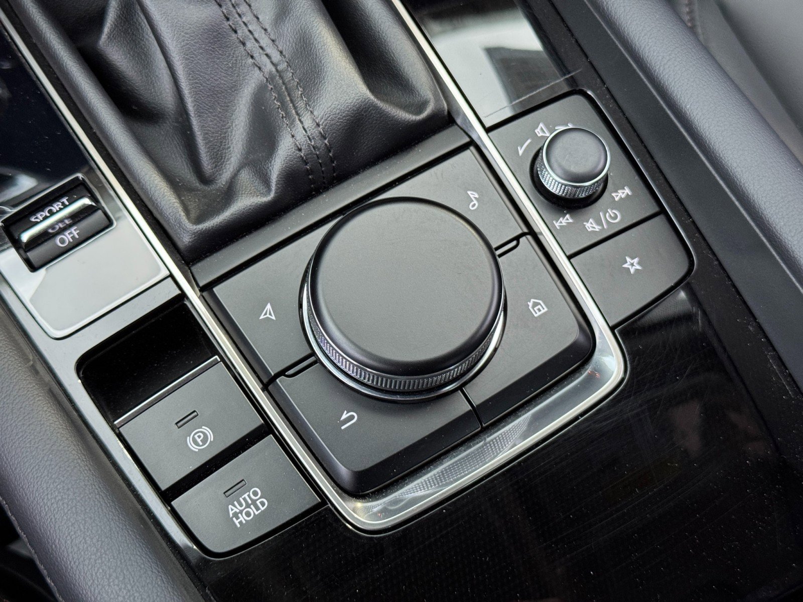 Used 2025 MAZDA MAZDA3 s image 28