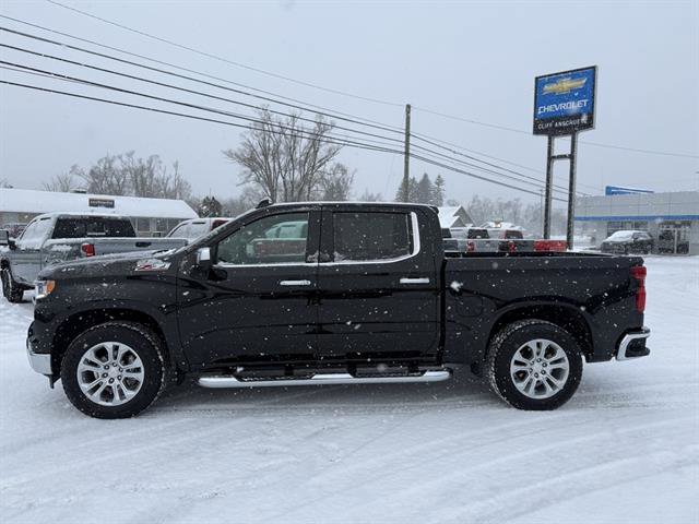 Used 2023 Chevrolet Silverado 1500 LTZ w/ Z71 Off-Road Package image 11