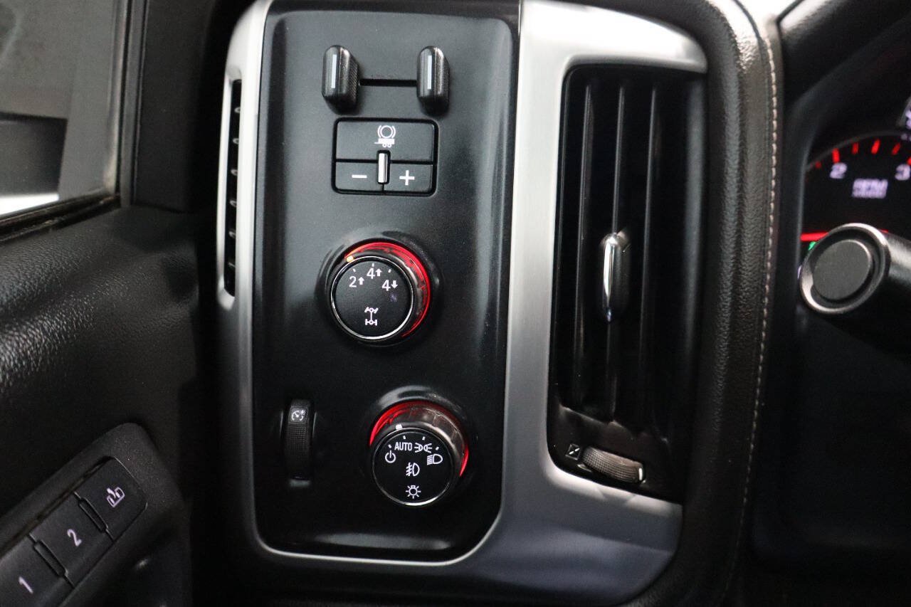 Used 2016 GMC Sierra 2500 SLT w/ Duramax Plus Package AWD/4WD image 18
