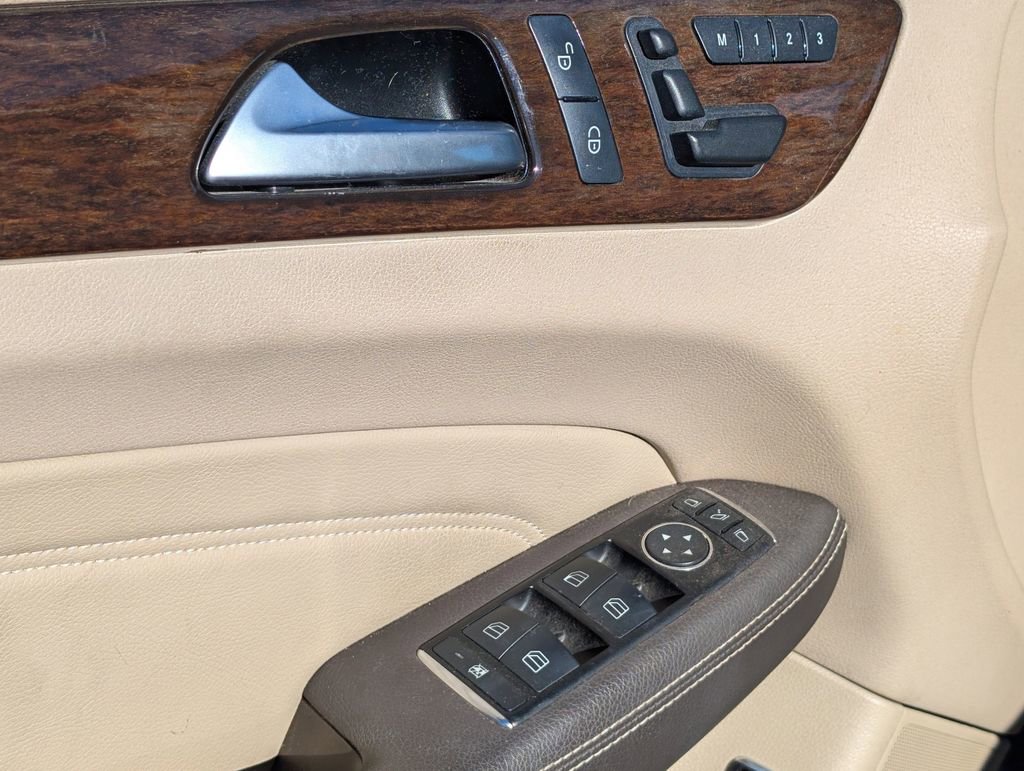 Used 2013 Mercedes-Benz ML 350 BlueTEC 4MATIC image 21