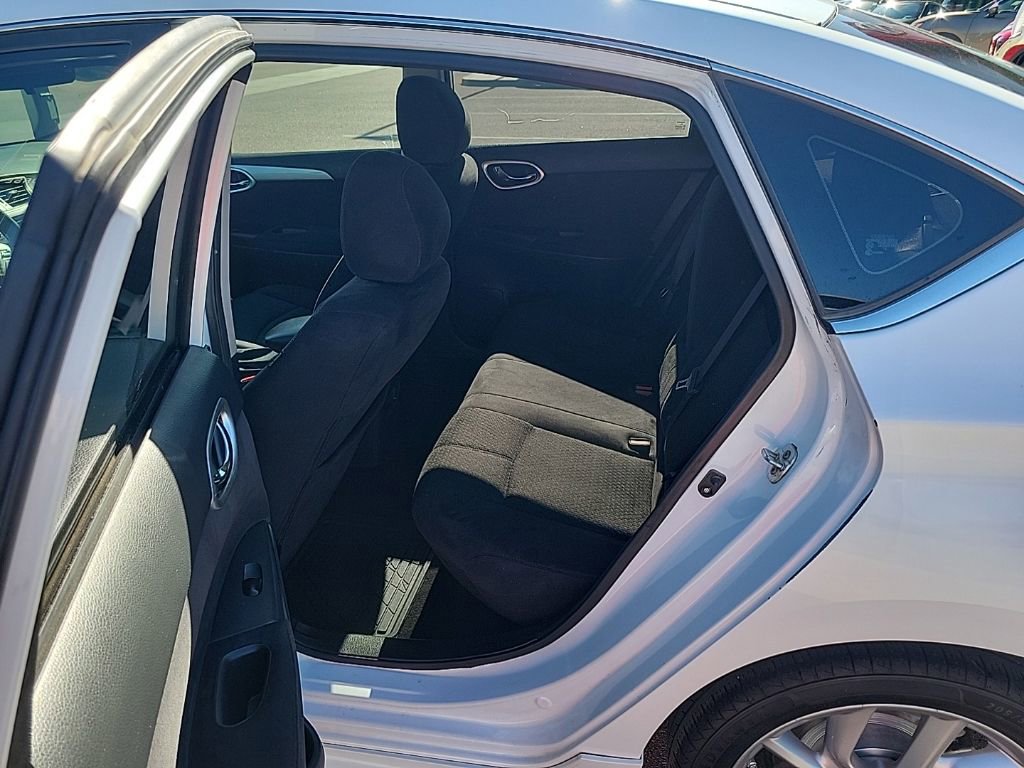 Used 2015 Nissan Sentra SR FWD image 12