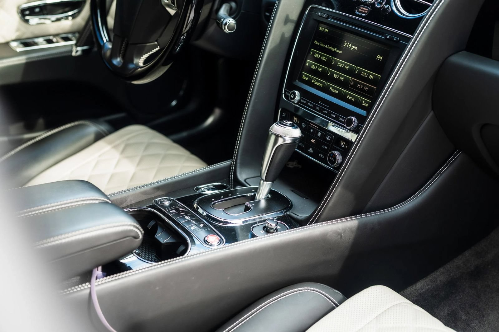 Used 2017 Bentley Flying Spur S V8 AWD/4WD image 46
