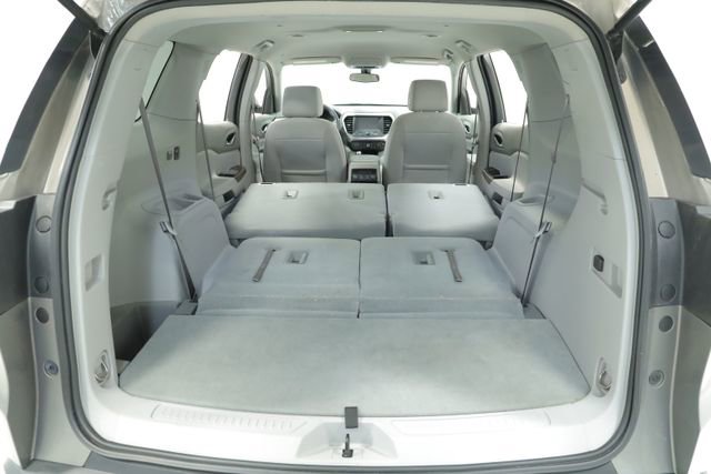 Used 2019 GMC Acadia SLE image 34