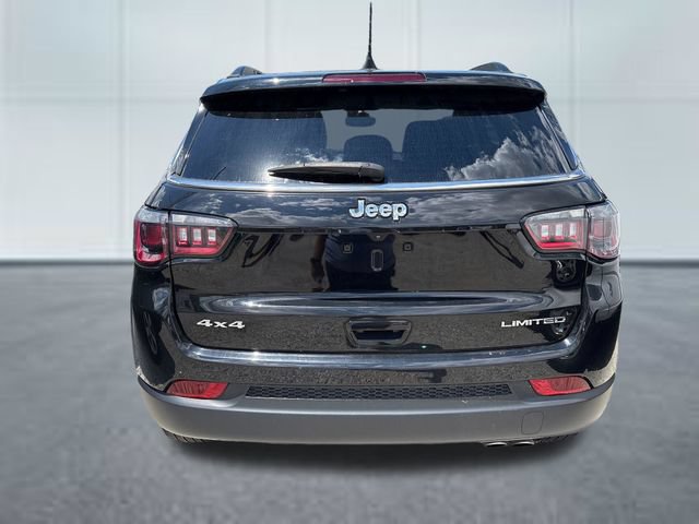 Used 2022 Jeep Compass Limited AWD/4WD image 3