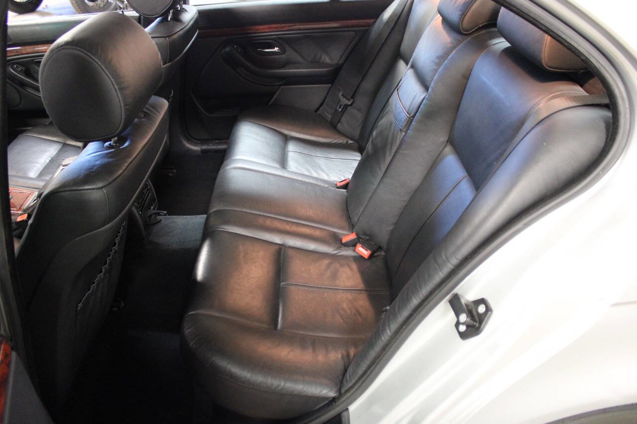 Used 2000 BMW 528i Sedan image 33