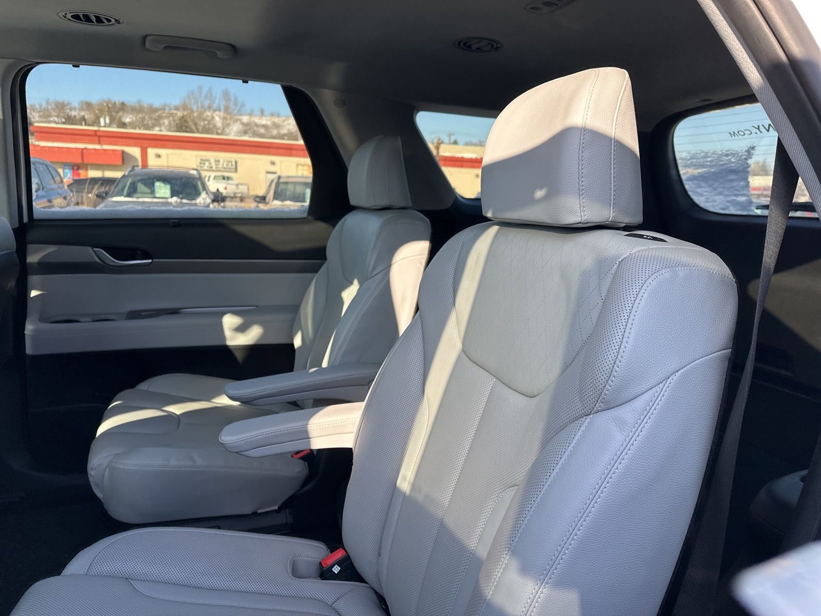 Used 2021 Hyundai Palisade SEL w/ Premium Package AWD/4WD image 18
