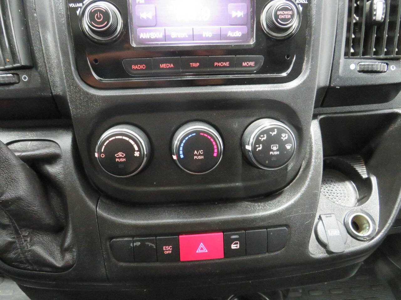 Used 2021 RAM ProMaster 2500 FWD image 12