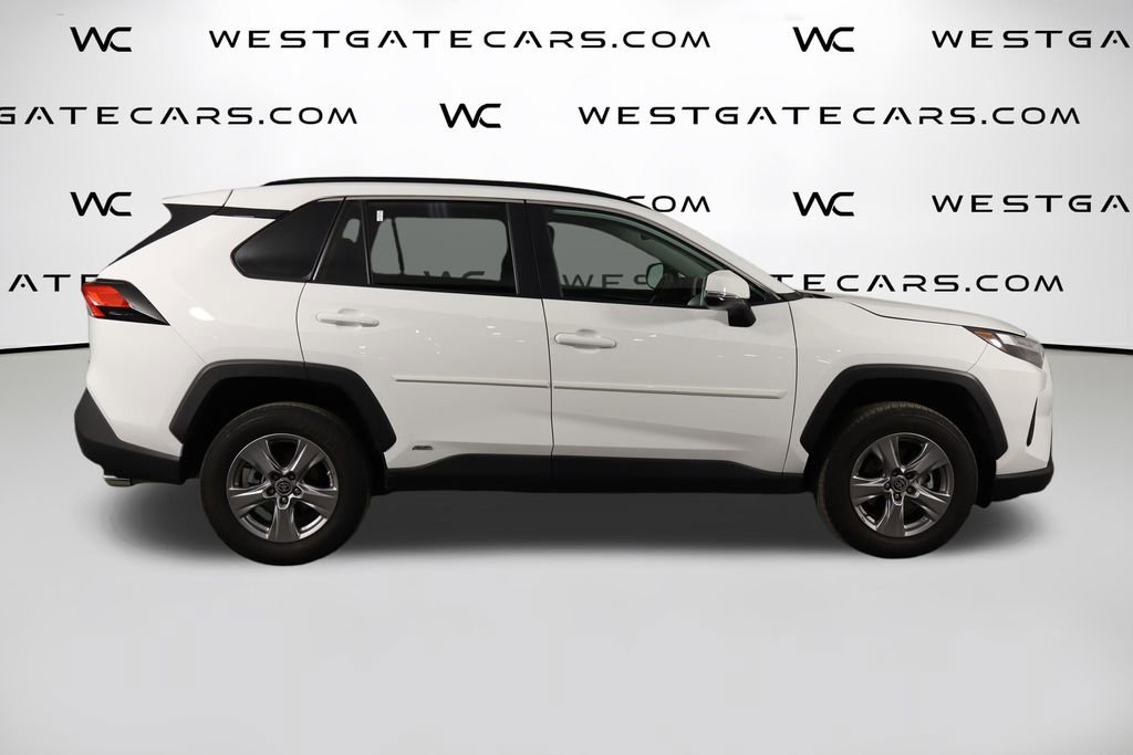 Used 2024 Toyota RAV4 LE AWD/4WD image 42