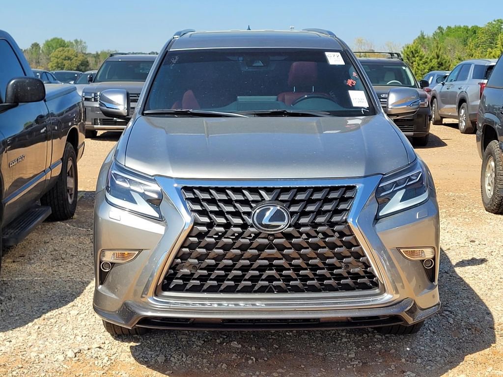 Used 2023 Lexus GX 460 Luxury w/ Sport Design Package image 2