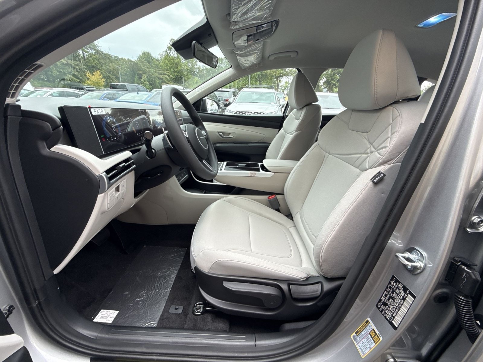 New 2026 Hyundai Tucson Blue SE FWD image 13