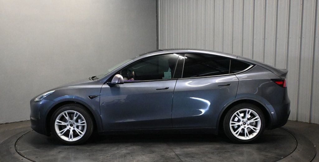 Used 2020 Tesla Model Y Long Range AWD/4WD image 8