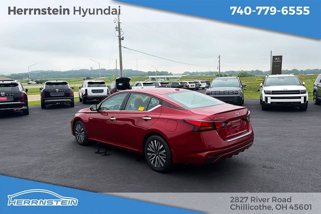 Used 2023 Nissan Altima 2.5 SV FWD image 5