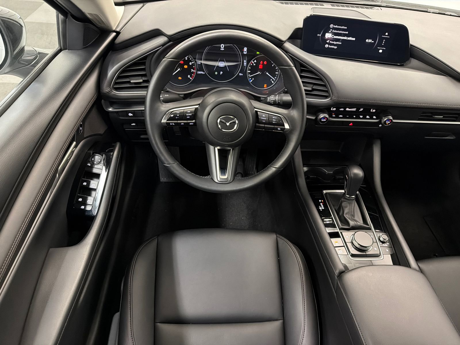 Used 2025 MAZDA MAZDA3 s image 17