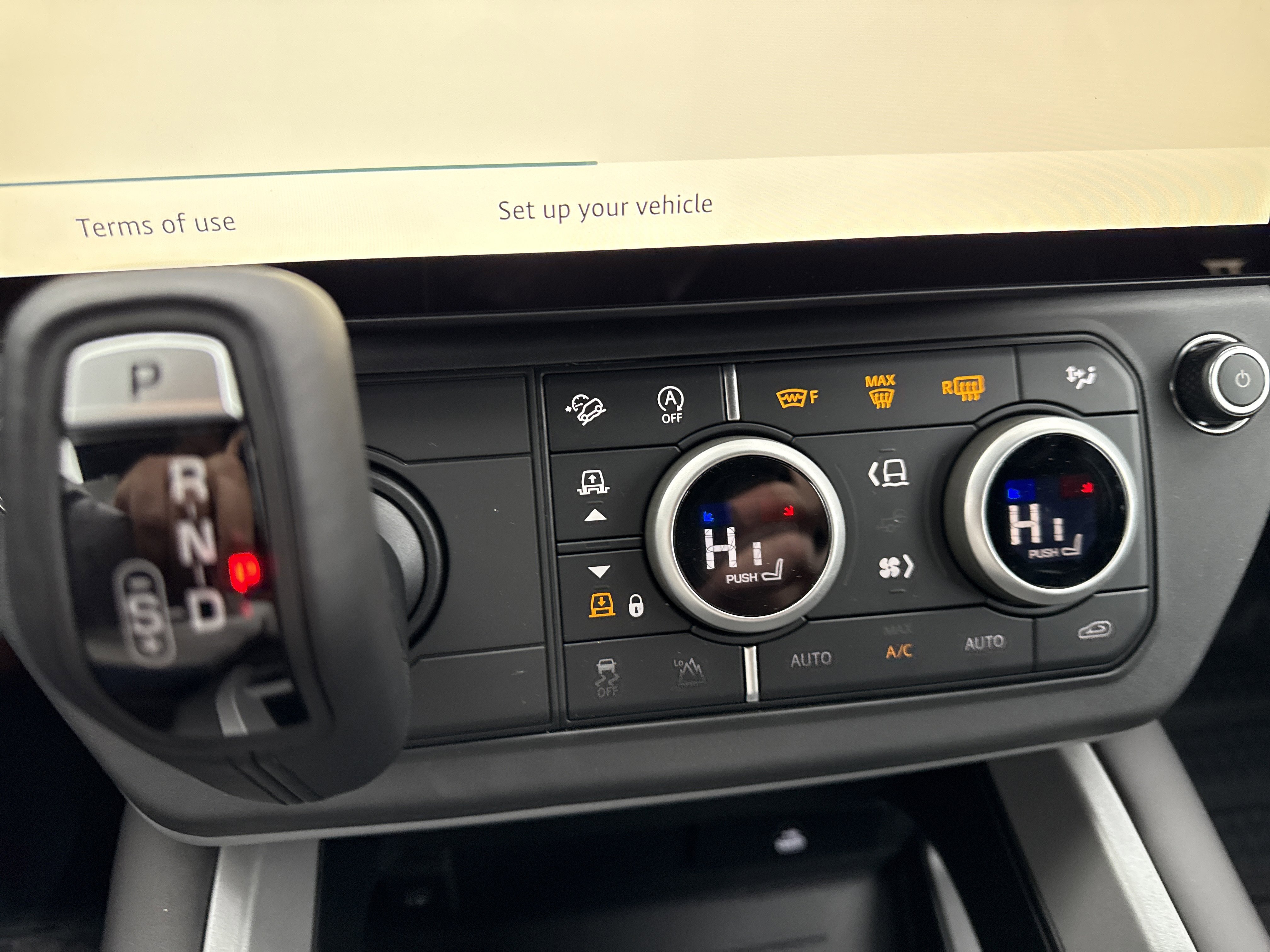 New 2026 Land Rover Defender 130 V8 image 10