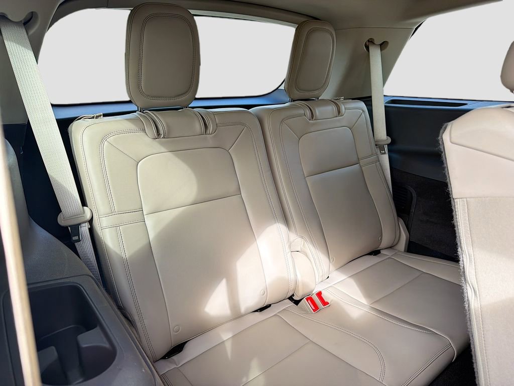 Used 2020 Lincoln Aviator Reserve w/ Elements Package Plus image 25