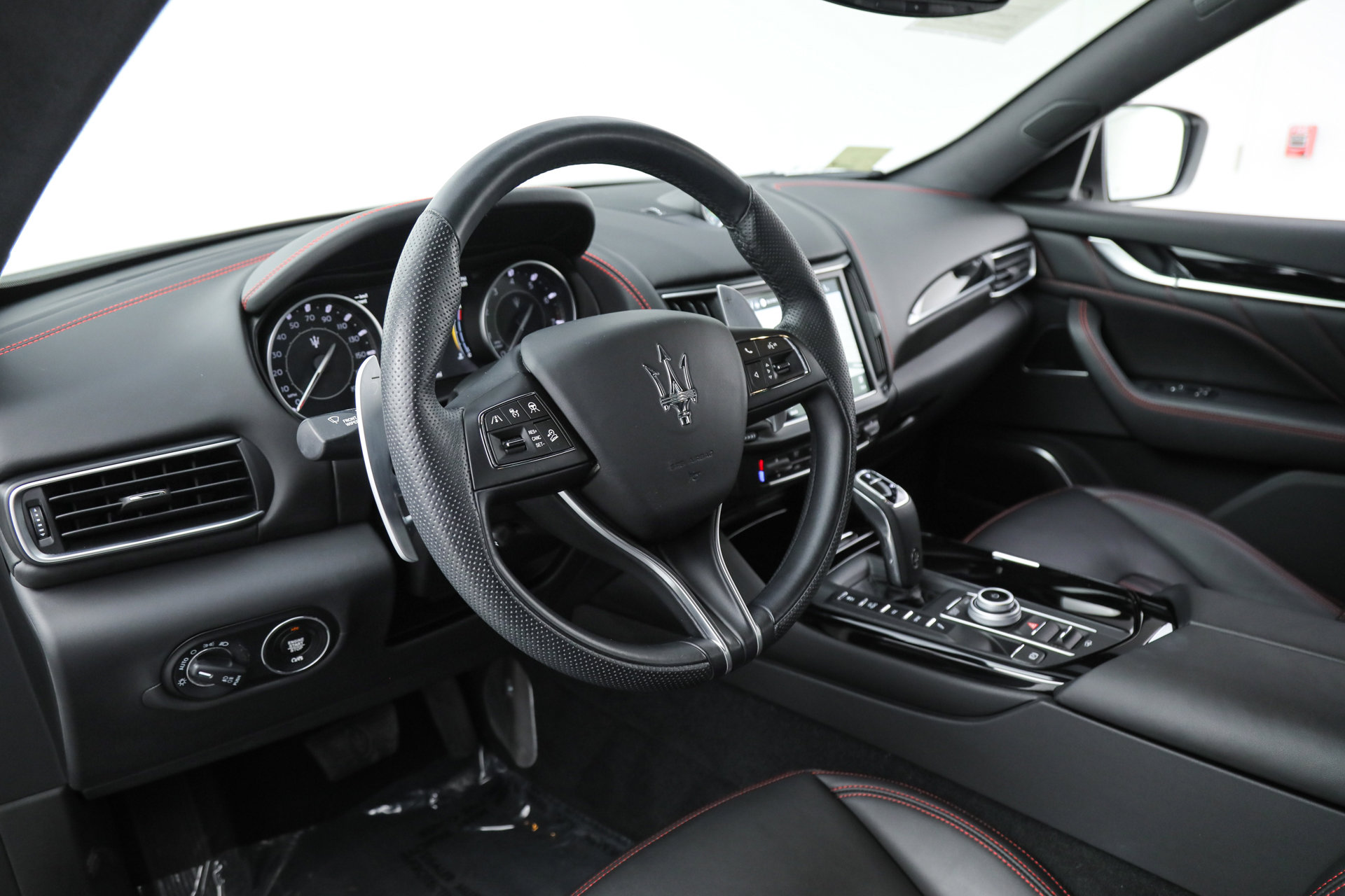 Certified 2023 Maserati Levante GT image 17
