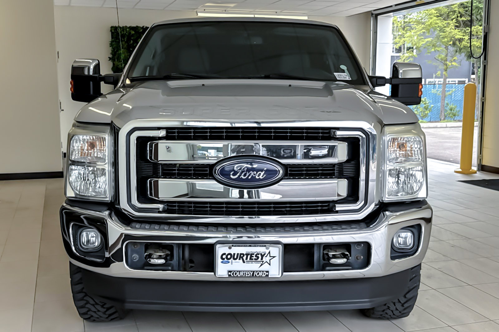 Used 2011 Ford F250 XLT w/ XLT Premium Pkg AWD/4WD image 9