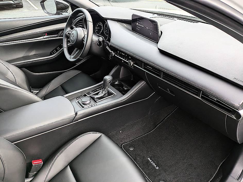 New 2026 MAZDA MAZDA3 2.5 S Hatchback w/ Premium Pkg FWD image 31