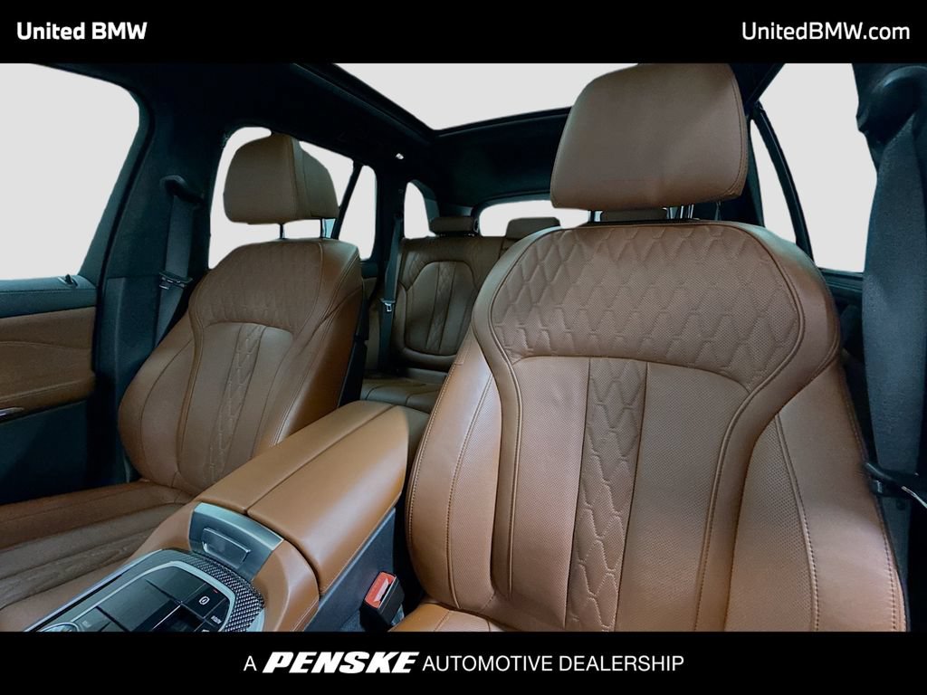 Used 2025 BMW X5 M60i AWD/4WD image 5