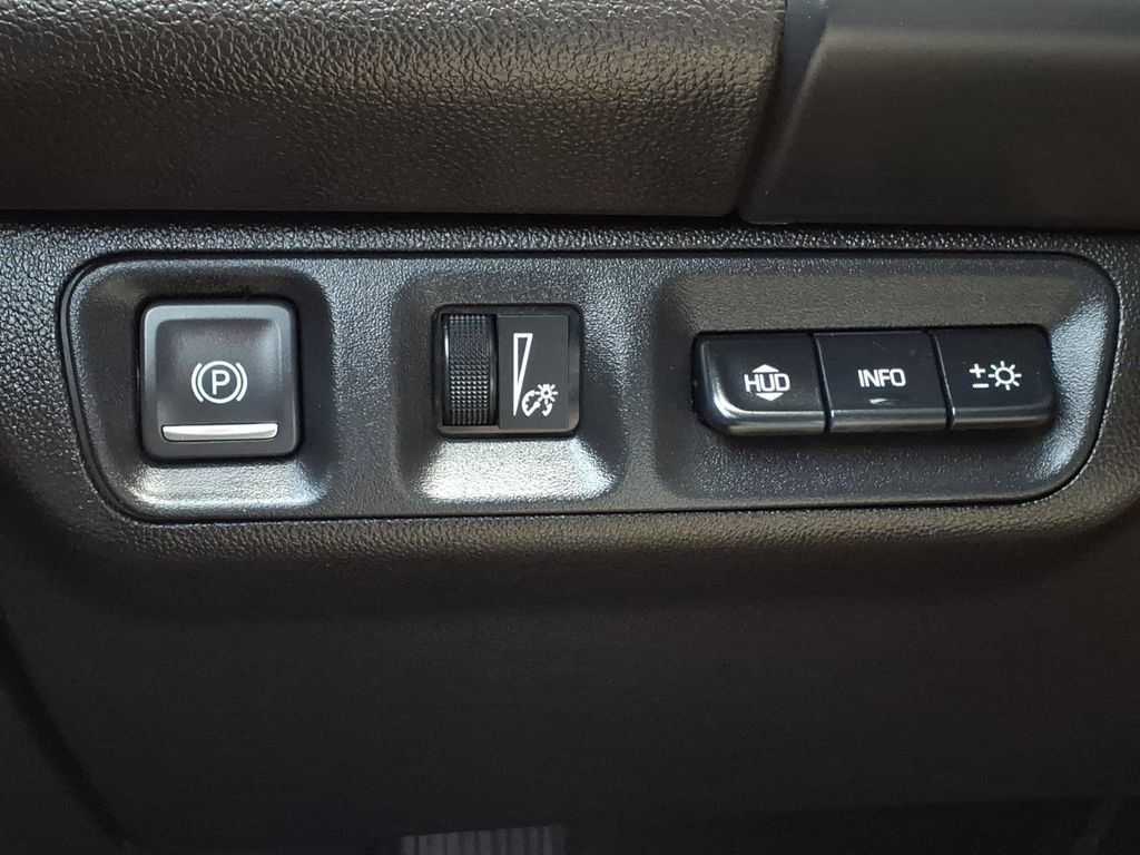 Used 2021 GMC Acadia Denali w/ Denali Technology Package FWD image 16