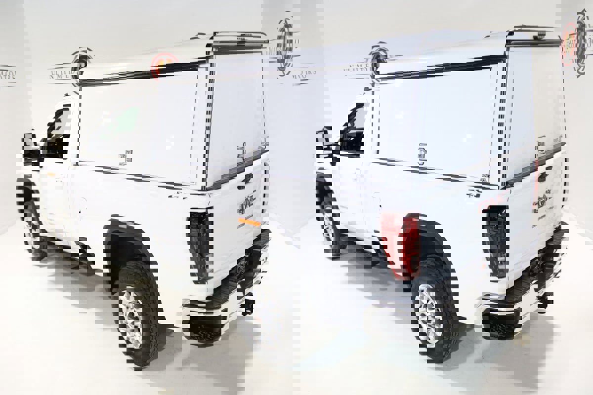 Used 2025 GMC Sierra 2500 SLE w/ SLE Convenience Package image 12