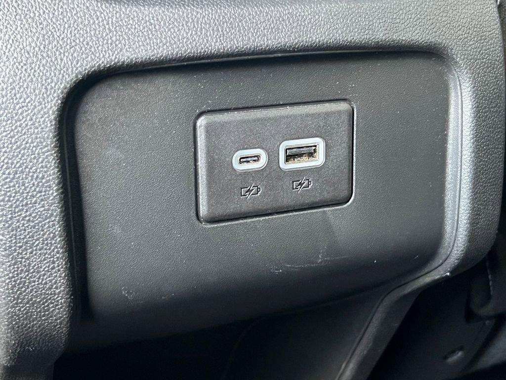 Used 2025 Chevrolet Blazer LT image 13