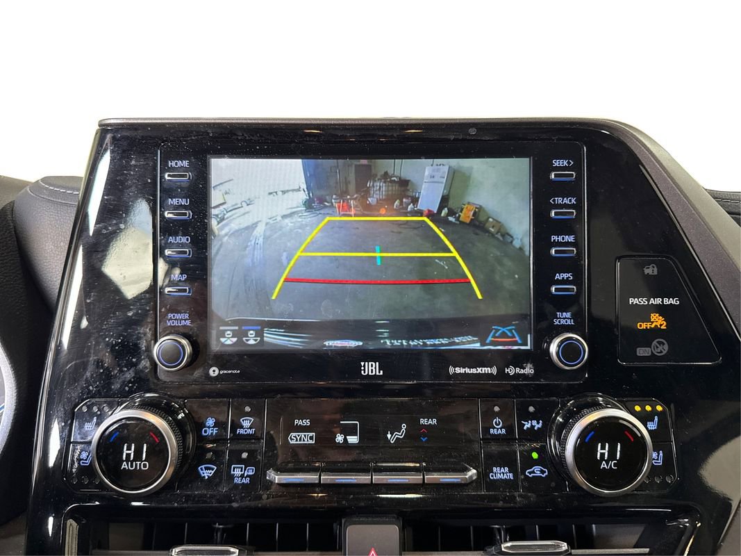 Used 2022 Toyota Highlander Limited image 28