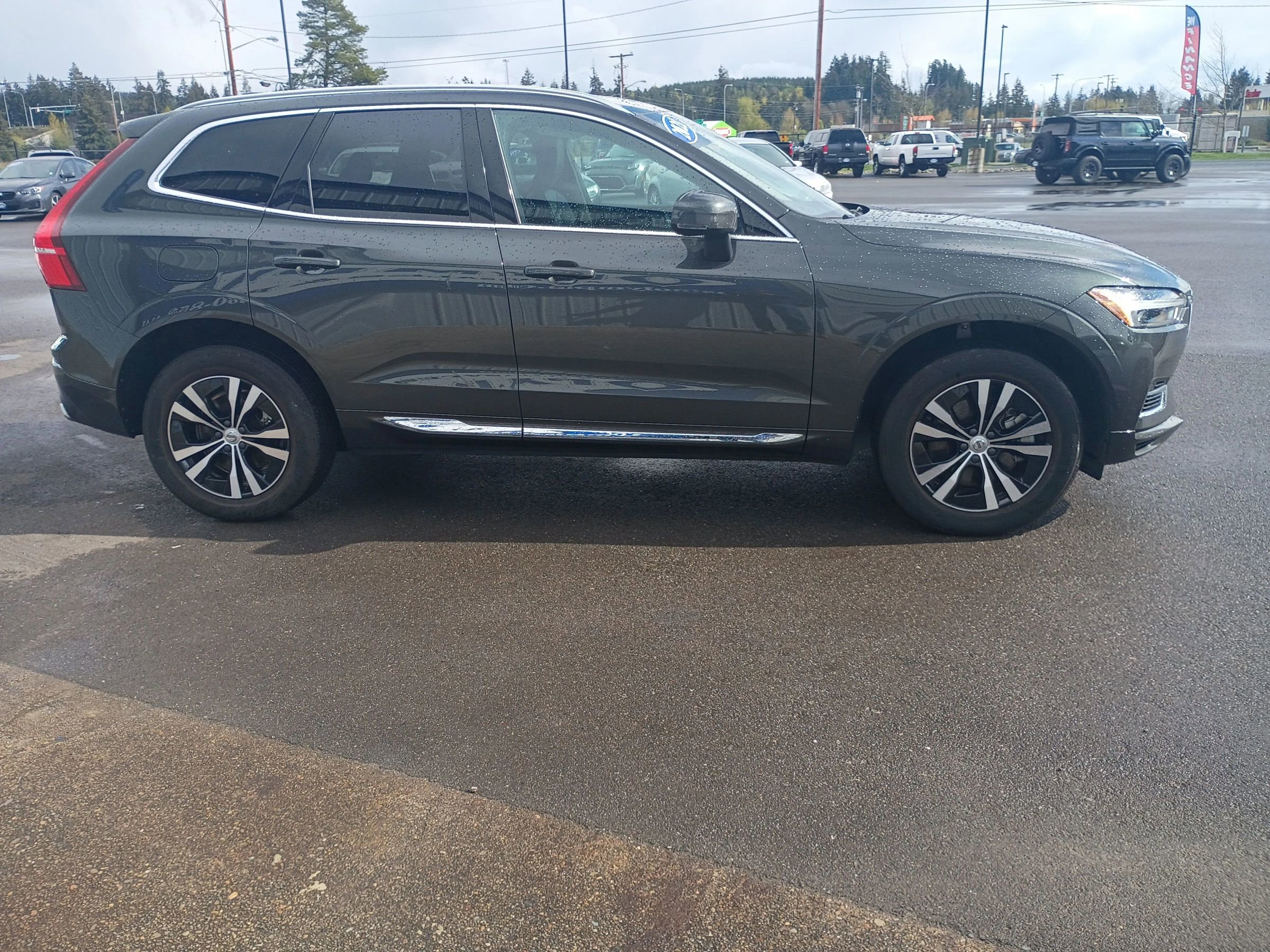 Used 2021 Volvo XC60 T8 Inscription Expression AWD/4WD image 9